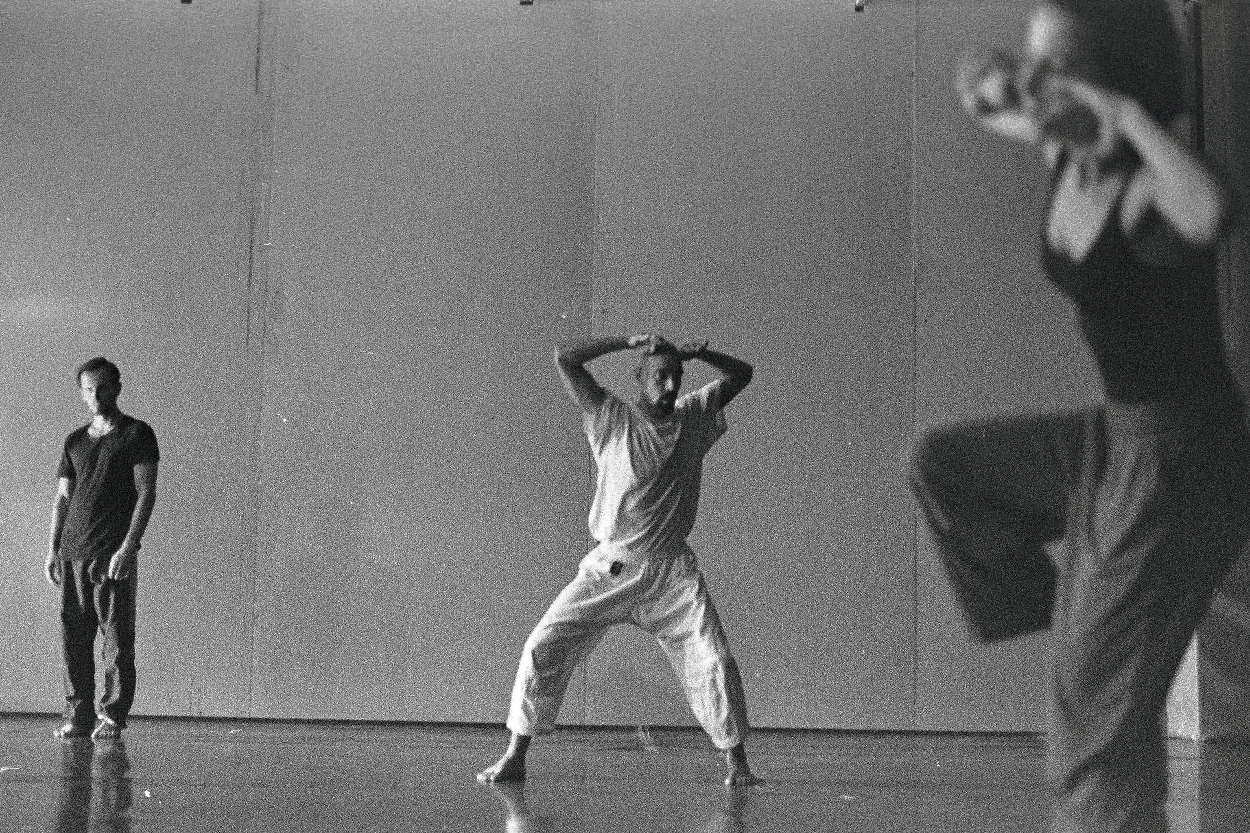 Dear absence, farewell 9