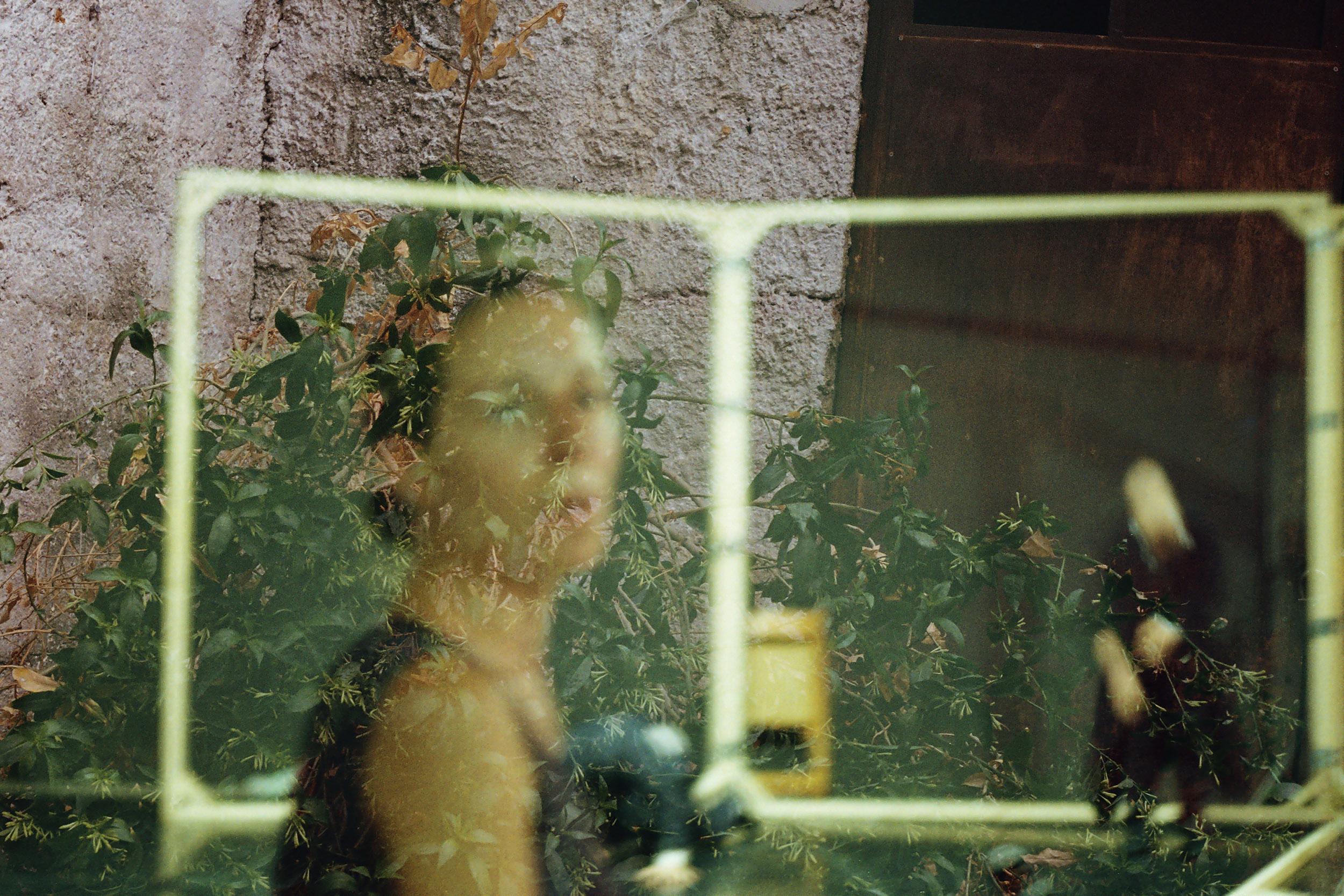 Dear absence, farewell 6